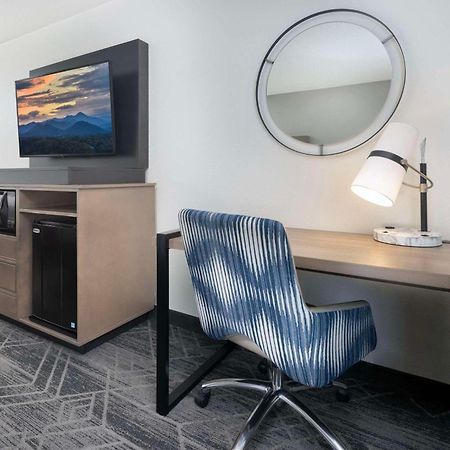 Country Inn & Suites By Radisson Asheville Downtown Tunnel Road Dış mekan fotoğraf