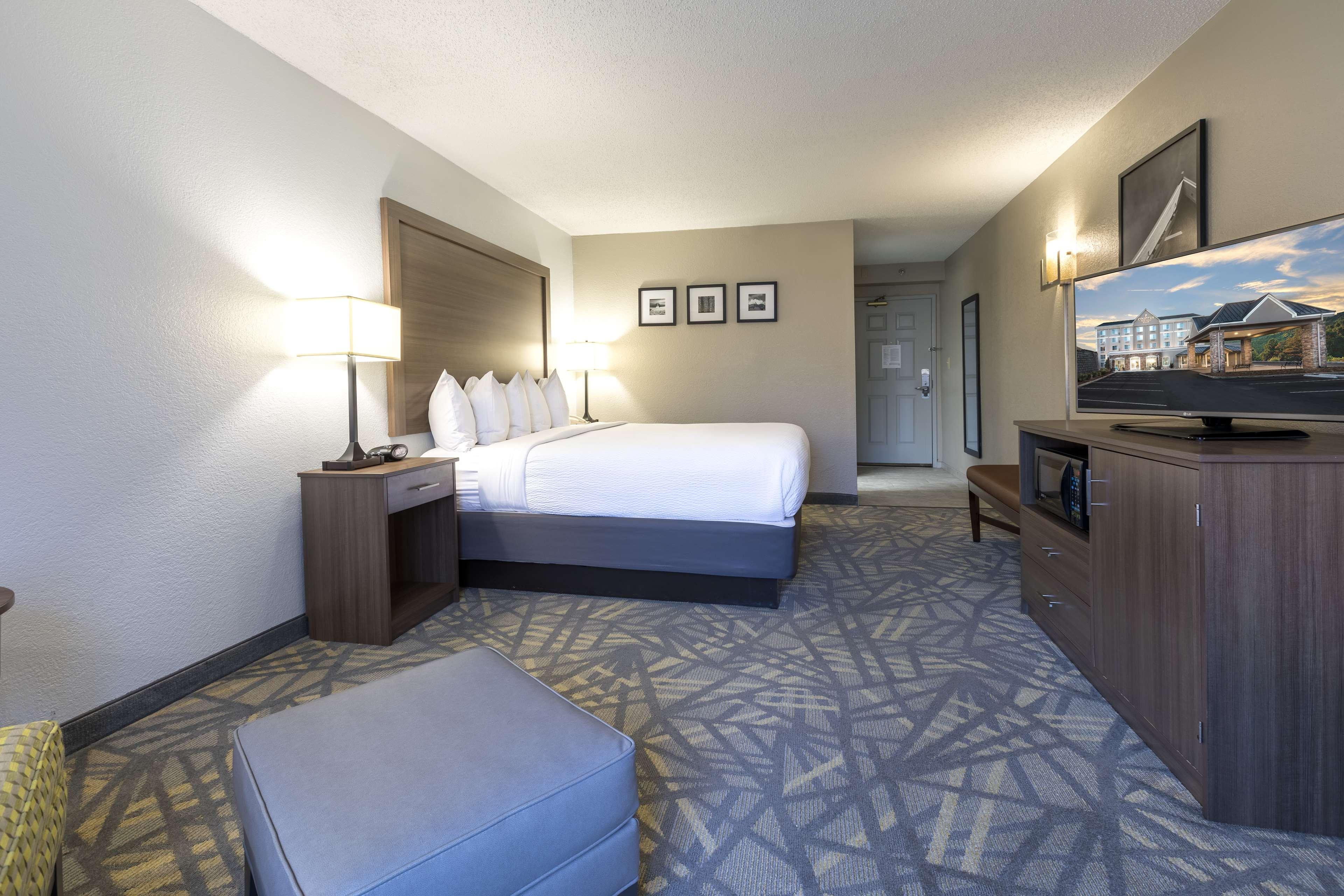 Country Inn & Suites By Radisson Asheville Downtown Tunnel Road Dış mekan fotoğraf