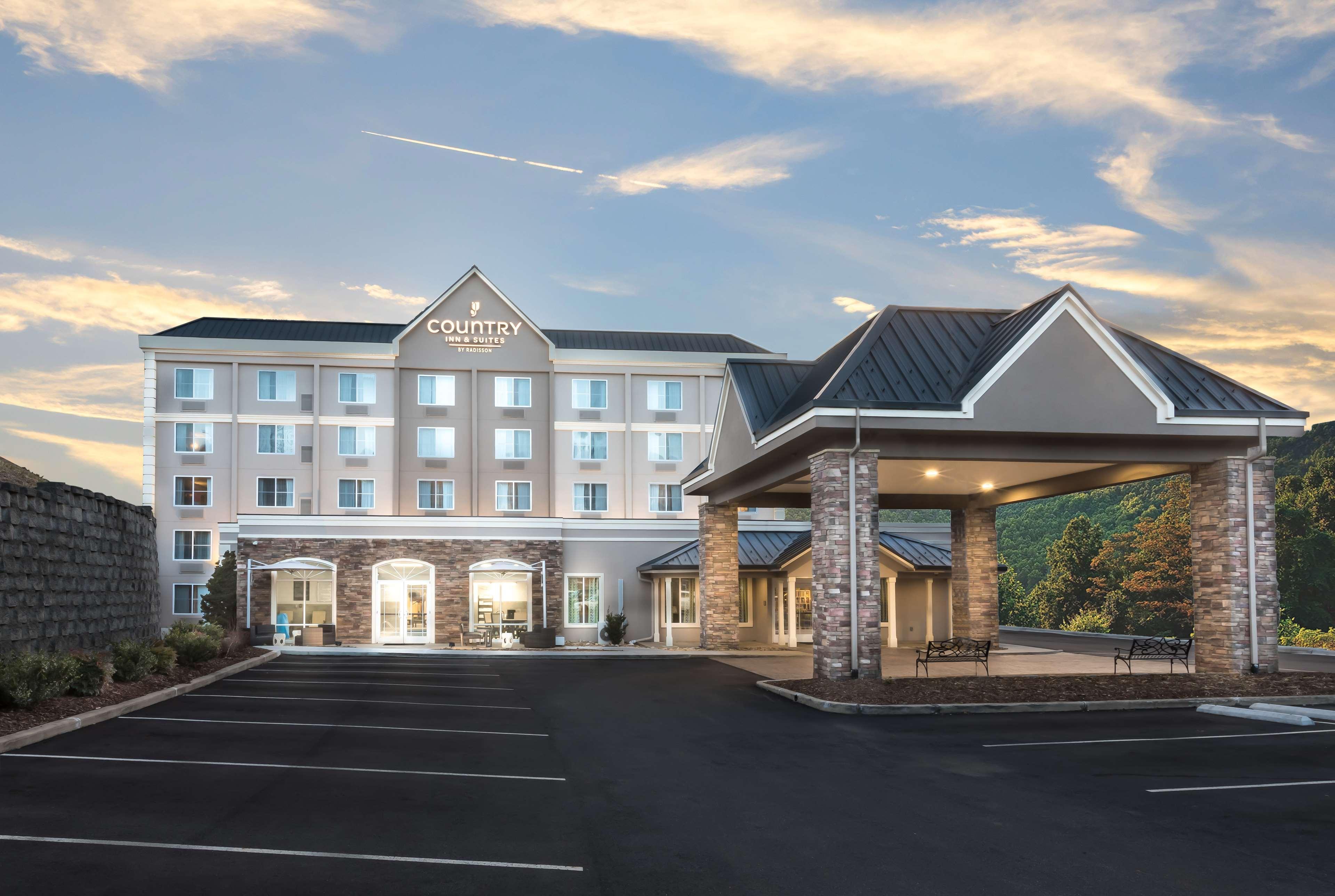 Country Inn & Suites By Radisson Asheville Downtown Tunnel Road Dış mekan fotoğraf