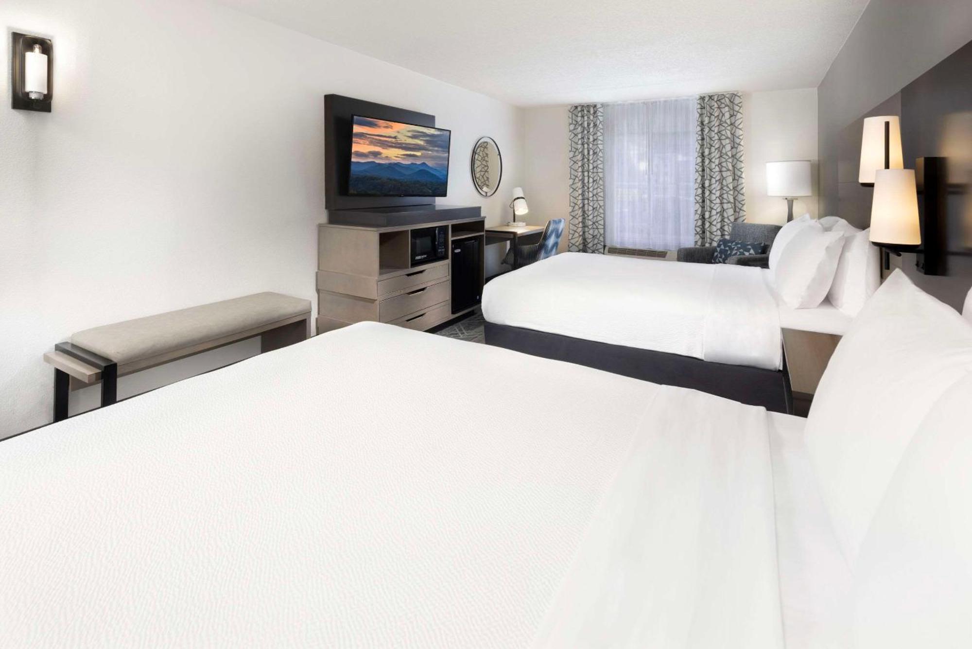 Country Inn & Suites By Radisson Asheville Downtown Tunnel Road Dış mekan fotoğraf