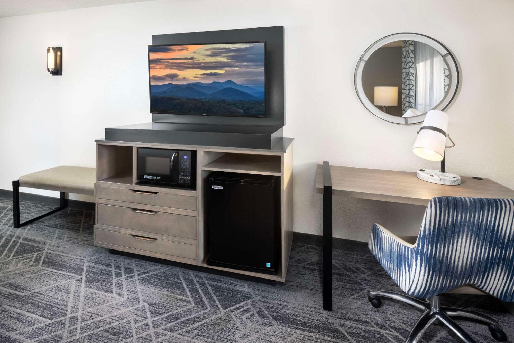 Country Inn & Suites By Radisson Asheville Downtown Tunnel Road Dış mekan fotoğraf