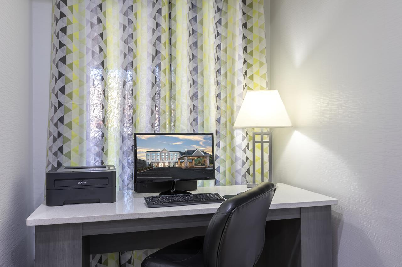 Country Inn & Suites By Radisson Asheville Downtown Tunnel Road Dış mekan fotoğraf